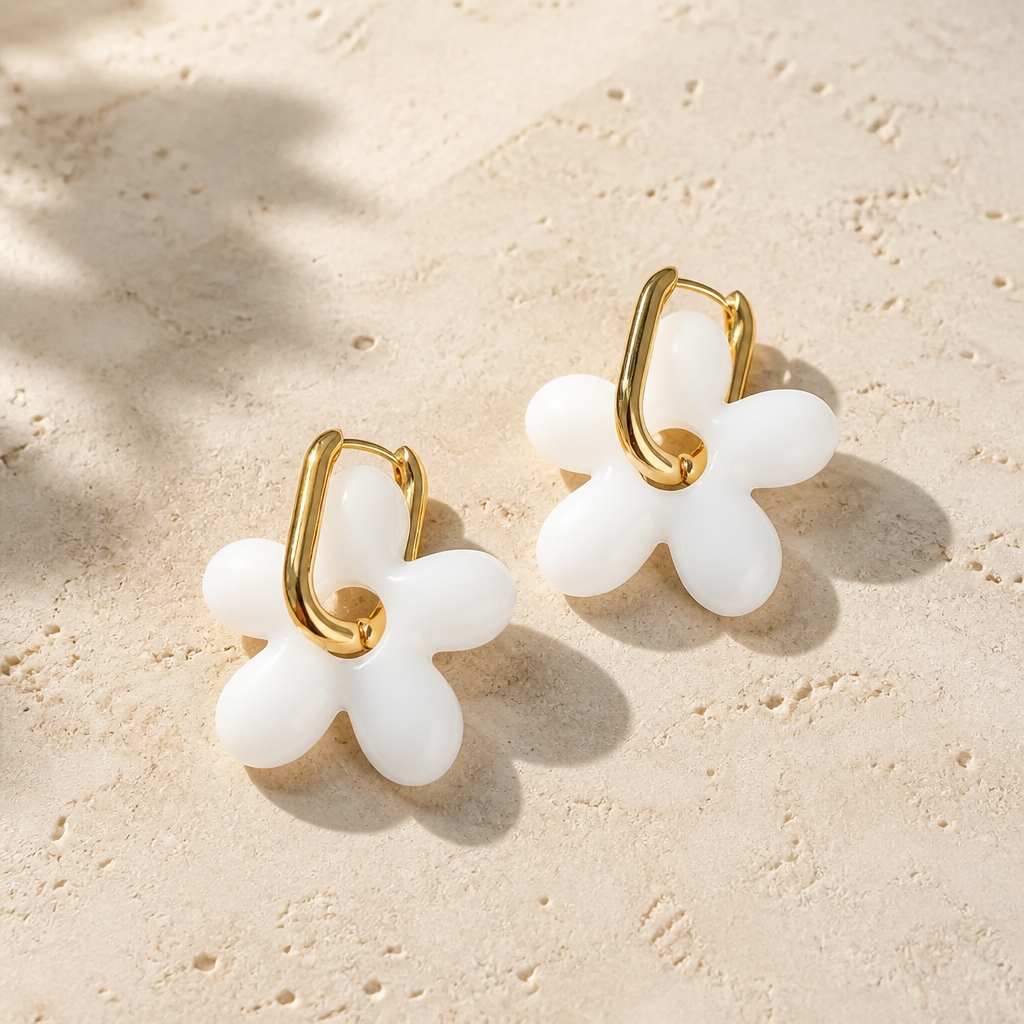 đ€ Boucles dâoreilles GLOW FLOWER â Blanc & DorĂ©