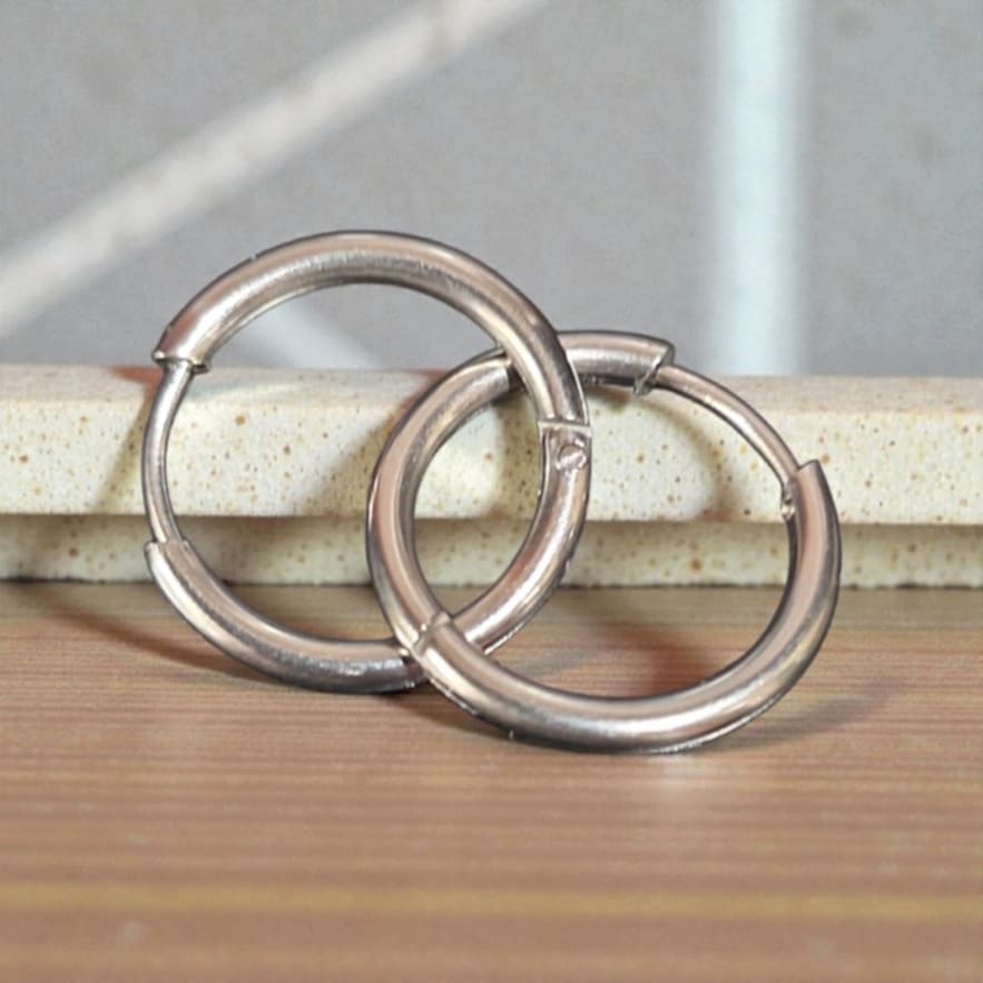 Anneaux couleur argent – Acier inoxydable Diamètre intérieur 14 mm AA-1023