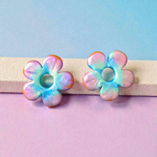 ZEPPLINE LED Earrings – Pastel pearly flower in blue, aqua, and pink; sold without hoops