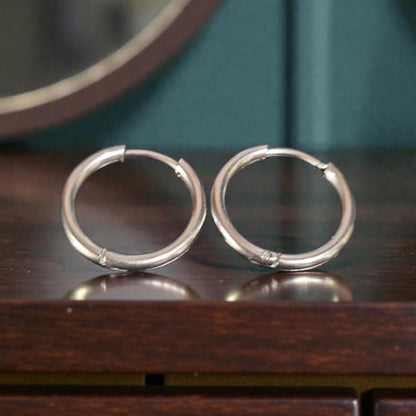 Anneaux couleur argent – Acier inoxydable Diamètre intérieur 14 mm AA-1023