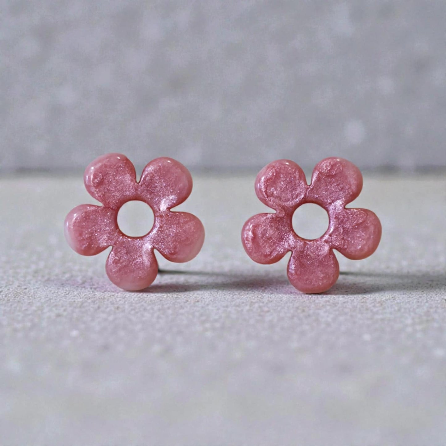 ZEPPLINE LED Earrings – Translucent glittery openwork flower, sold with or without hoops