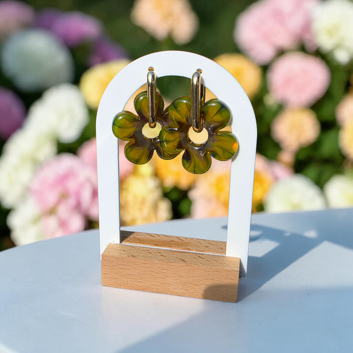 Boucles d’oreilles LED ZEPPLINE – Fleur vert olive translucide, vendues avec  anneaux rectangulaires