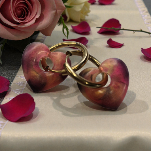 HEART CHARM – Pink, brown and gold marbled resin on a gold ring